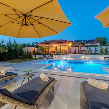 Oasis Villa *