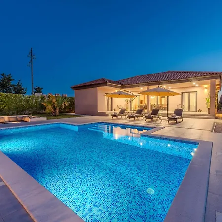 Oasis Villa