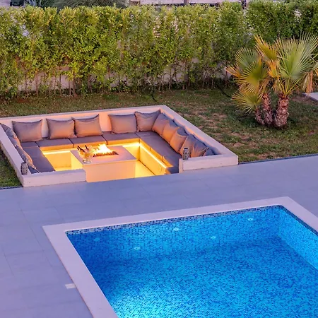 Oasis *